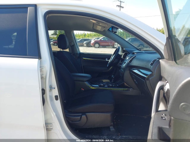 Продажа на аукционе авто 2015 Kia Sorento Lx, vin: 5XYKT4A67FG639327, номер лота: 46062824