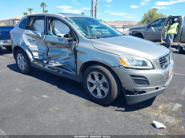 46062878 :رقم المزاد ، YV4940DLXC2290611 vin ، 2012 Volvo Xc60 3.2/3.2 Platinum/3.2 Premier/3.2 Premier Plus مزاد بيع