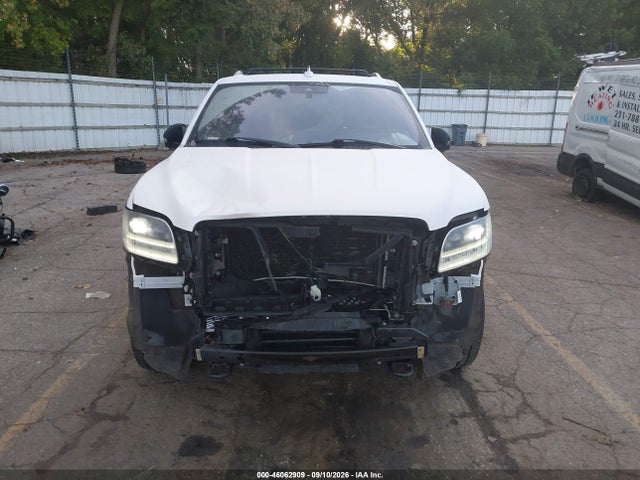 Продажа на аукционе авто 2018 Lincoln Navigator L Reserve, vin: 5LMJJ3LT9JEL09939, номер лота: 46062909