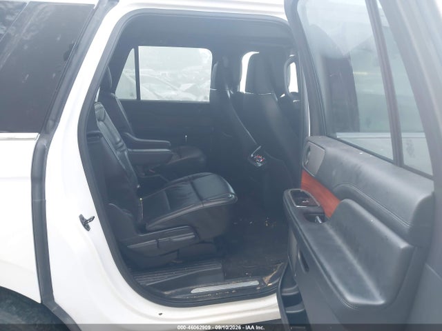 Продажа на аукционе авто 2018 Lincoln Navigator L Reserve, vin: 5LMJJ3LT9JEL09939, номер лота: 46062909