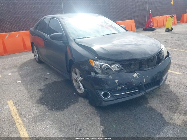 2014 4T1BF1FK3EU829324 главное изображение