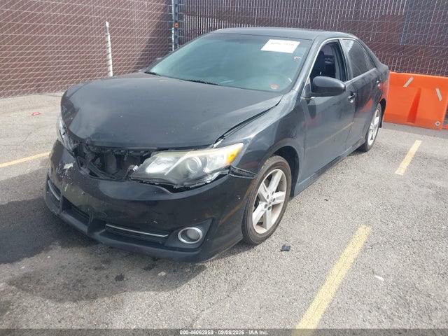 Toyota CAMRY SE 2014 4T1BF1FK3EU829324 Image 2