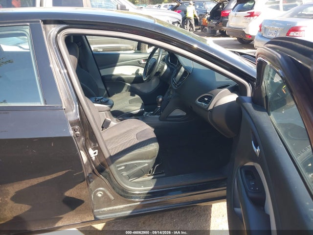 2015 Dodge Dart Sxt მანქანა იყიდება აუქციონზე, vin: 1C3CDFBB2FD404233, აუქციონის ნომერი: 46062980