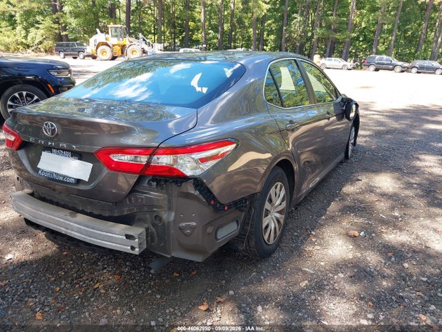 Продаж на аукціоні авто 2018 Toyota Camry L, vin: 4T1B11HK2JU598390, номер лоту: 46062990
