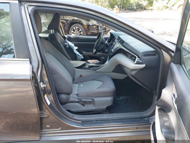 Продаж на аукціоні авто 2018 Toyota Camry L, vin: 4T1B11HK2JU598390, номер лоту: 46062990