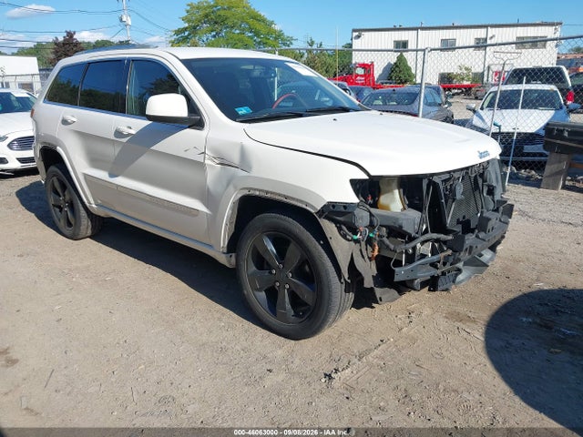 2012 Jeep Grand Cherokee Laredo მანქანა იყიდება აუქციონზე, vin: 1C4RJFAG7CC185556, აუქციონის ნომერი: 46063000