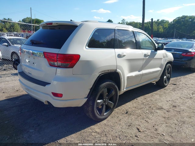 2012 Jeep Grand Cherokee Laredo მანქანა იყიდება აუქციონზე, vin: 1C4RJFAG7CC185556, აუქციონის ნომერი: 46063000