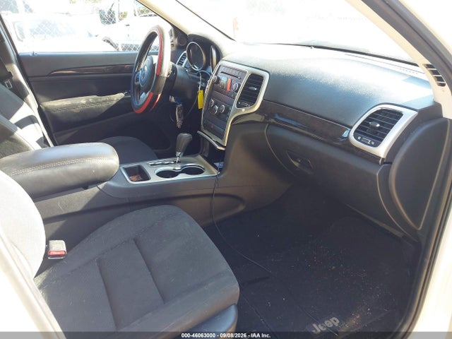 2012 Jeep Grand Cherokee Laredo მანქანა იყიდება აუქციონზე, vin: 1C4RJFAG7CC185556, აუქციონის ნომერი: 46063000