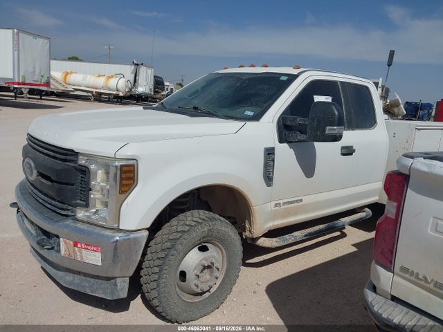 46063041 :رقم المزاد ، 1FD8X3HT5KEC31380 vin ، 2019 Ford Super Duty F-350 Drw Xl مزاد بيع