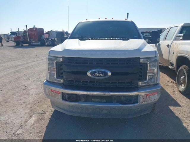 46063041 :رقم المزاد ، 1FD8X3HT5KEC31380 vin ، 2019 Ford Super Duty F-350 Drw Xl مزاد بيع
