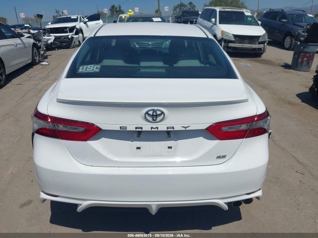 4T1B11HK6JU553050 Toyota CAMRY SE
