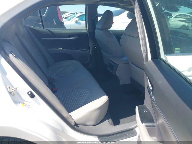 4T1B11HK6JU553050 Toyota CAMRY SE