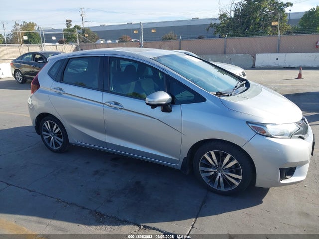 46063083 :رقم المزاد ، 3HGGK5H85FM761243 vin ، 2015 Honda Fit Ex/ex-l مزاد بيع