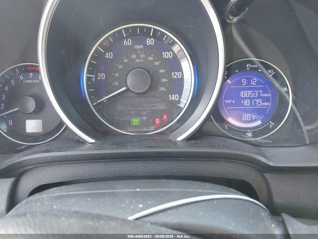 46063083 :رقم المزاد ، 3HGGK5H85FM761243 vin ، 2015 Honda Fit Ex/ex-l مزاد بيع