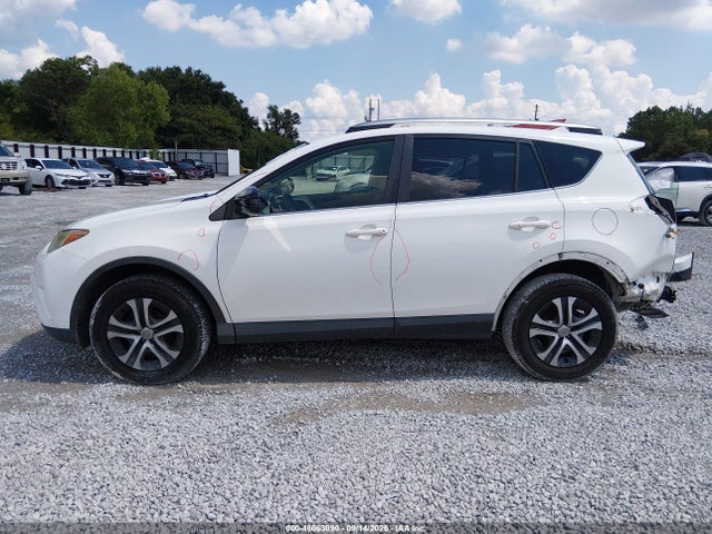 2017 Toyota Rav4 Le მანქანა იყიდება აუქციონზე, vin: JTMZFREV4HJ141898, აუქციონის ნომერი: 46063090