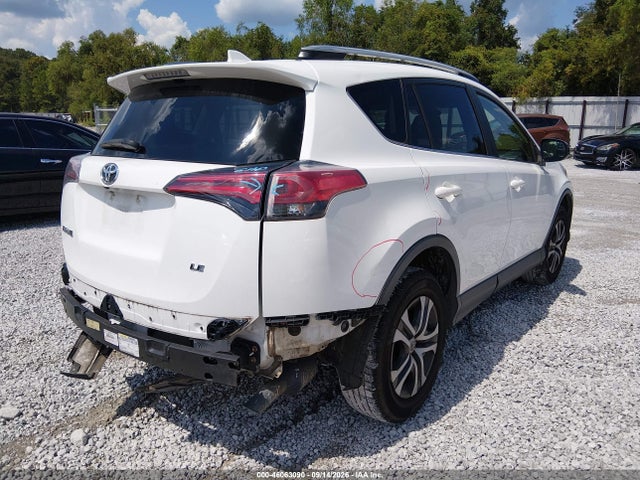 2017 Toyota Rav4 Le მანქანა იყიდება აუქციონზე, vin: JTMZFREV4HJ141898, აუქციონის ნომერი: 46063090