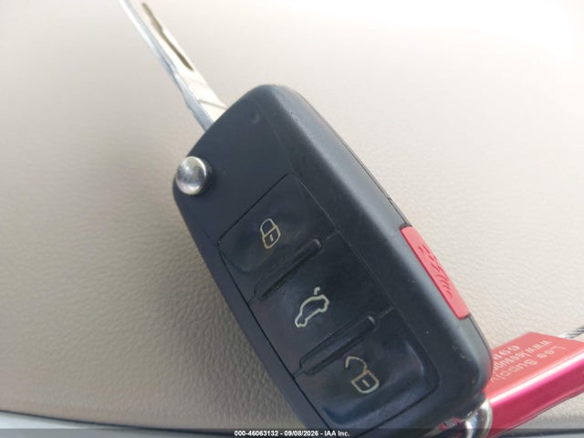 46063132 :رقم المزاد ، 3VW517AT5EM816787 vin ، 2014 Volkswagen Beetle 1.8t مزاد بيع