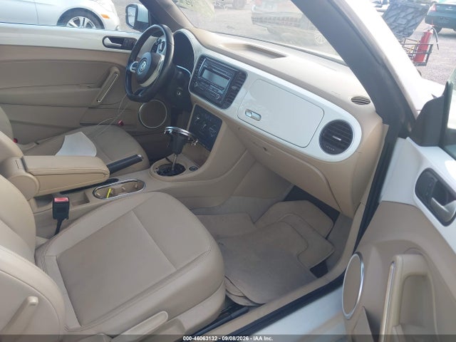 46063132 :رقم المزاد ، 3VW517AT5EM816787 vin ، 2014 Volkswagen Beetle 1.8t مزاد بيع