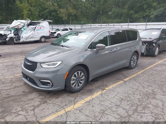 Продажа на аукционе авто 2022 Chrysler Pacifica Hybrid Touring L, vin: 2C4RC1L71NR124238, номер лота: 46063157