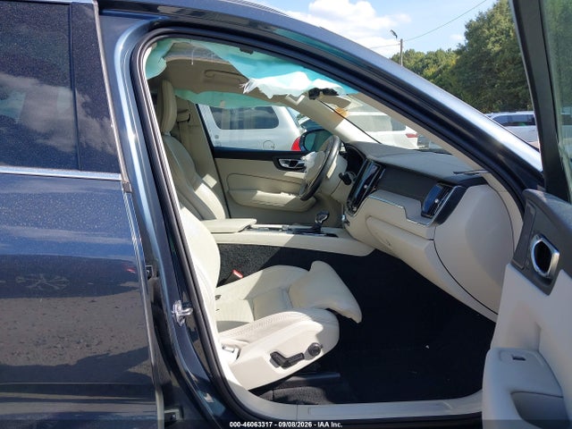 46063317 :رقم المزاد ، YV4A22RL0M1768632 vin ، 2021 Volvo Xc60 T6 Inscription مزاد بيع