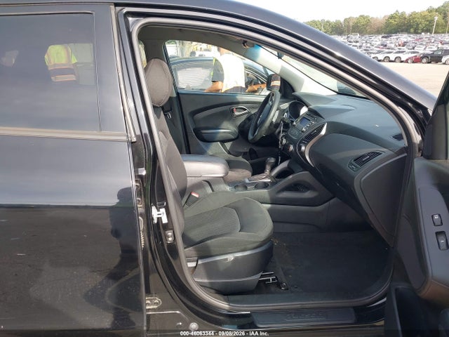 Продажа на аукционе авто 2015 Hyundai Tucson Gls, vin: KM8JTCAF8FU077597, номер лота: 46063344