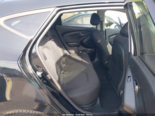 Продажа на аукционе авто 2015 Hyundai Tucson Gls, vin: KM8JTCAF8FU077597, номер лота: 46063344