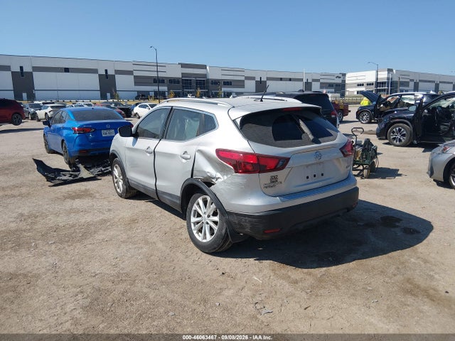46063467 :رقم المزاد ، JN1BJ1CP5JW153866 vin ، 2018 Nissan Rogue Sport Sv مزاد بيع