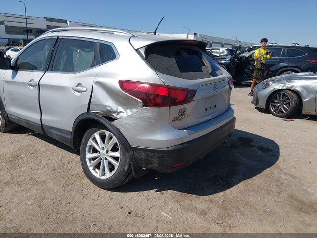 46063467 :رقم المزاد ، JN1BJ1CP5JW153866 vin ، 2018 Nissan Rogue Sport Sv مزاد بيع