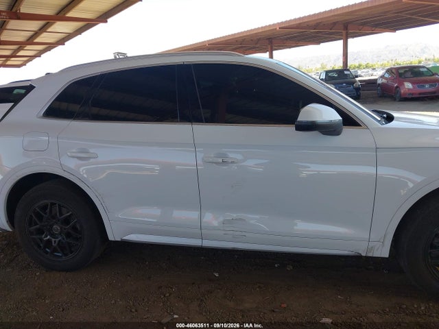 WA1BNAFY9J2185405 Audi Q5 2.0t Premium/2.0t Tech Premium