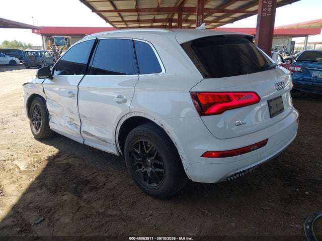 WA1BNAFY9J2185405 Audi Q5 2.0t Premium/2.0t Tech Premium