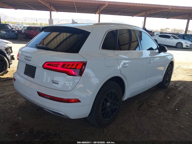WA1BNAFY9J2185405 Audi Q5 2.0t Premium/2.0t Tech Premium