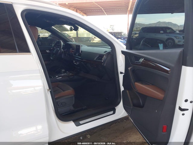WA1BNAFY9J2185405 Audi Q5 2.0t Premium/2.0t Tech Premium