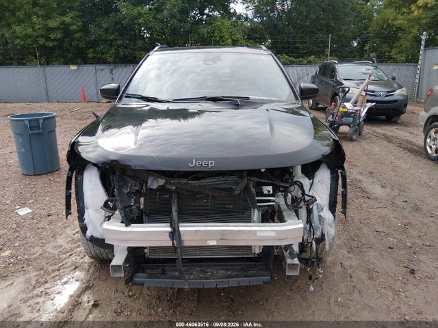 2025 Jeep Compass Latitude 4x4 მანქანა იყიდება აუქციონზე, vin: 3C4NJDBN6ST570495, აუქციონის ნომერი: 46063516