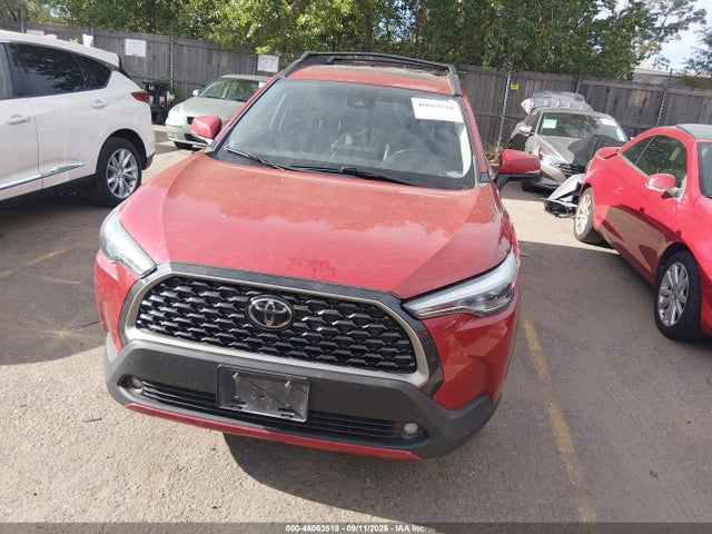46063518 :رقم المزاد ، 7MUDAABG9NV043602 vin ، 2022 Toyota Corolla Cross Xle مزاد بيع