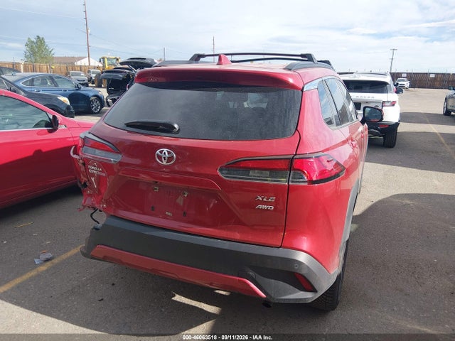 46063518 :رقم المزاد ، 7MUDAABG9NV043602 vin ، 2022 Toyota Corolla Cross Xle مزاد بيع