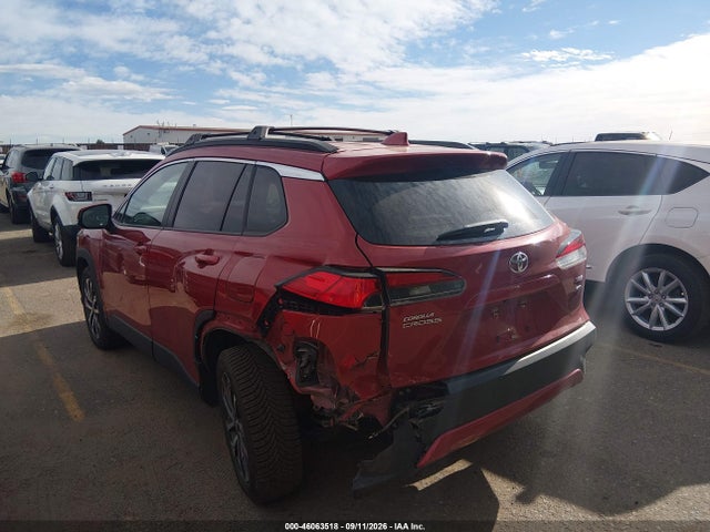 46063518 :رقم المزاد ، 7MUDAABG9NV043602 vin ، 2022 Toyota Corolla Cross Xle مزاد بيع