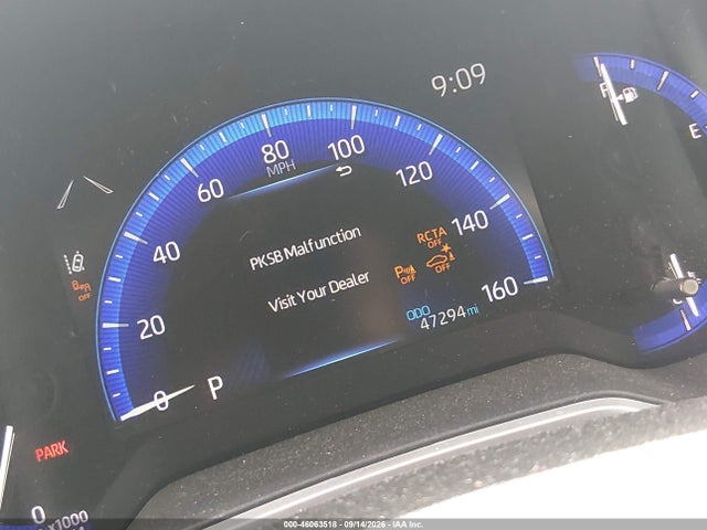 46063518 :رقم المزاد ، 7MUDAABG9NV043602 vin ، 2022 Toyota Corolla Cross Xle مزاد بيع