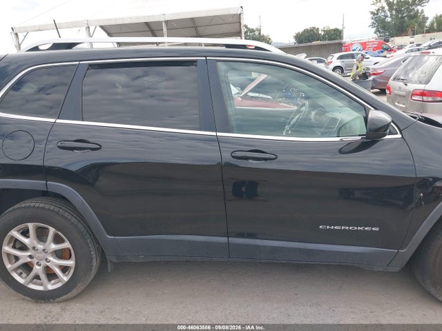 1C4PJLCS8GW137236 Jeep Cherokee Latitude