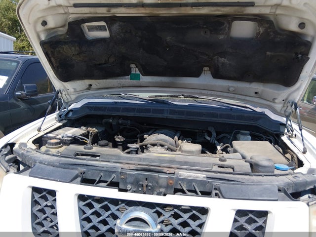 46063592 :رقم المزاد ، 1N6AA0EK9BN320674 vin ، 2011 Nissan Titan S مزاد بيع