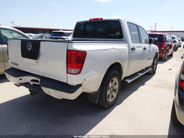 46063592 :رقم المزاد ، 1N6AA0EK9BN320674 vin ، 2011 Nissan Titan S مزاد بيع