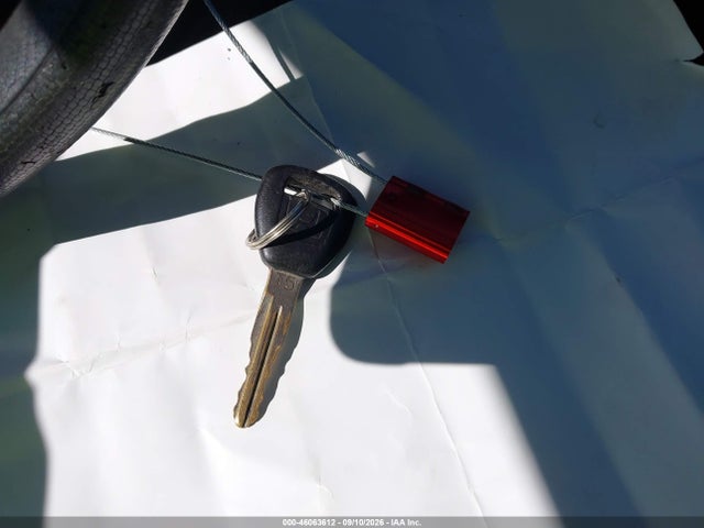 46063612 :رقم المزاد ، 1HGES15542L076396 vin ، 2002 Honda Civic Lx مزاد بيع