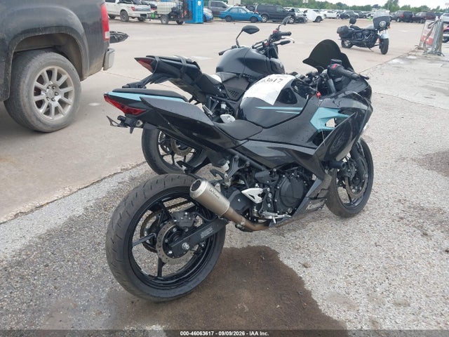 Kawasaki EX400 2020 JKAEXKG14LDA67299 Image 4