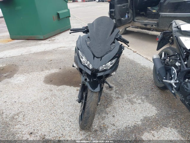 Kawasaki EX400 2020 JKAEXKG14LDA67299 Image 5