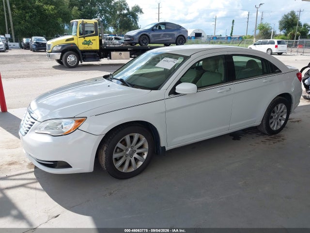 46063775 :رقم المزاد ، 1C3CCBBB2CN180687 vin ، 2012 Chrysler 200 Touring مزاد بيع