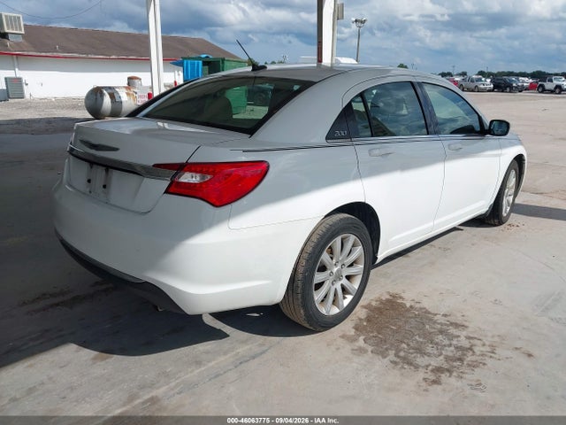 46063775 :رقم المزاد ، 1C3CCBBB2CN180687 vin ، 2012 Chrysler 200 Touring مزاد بيع