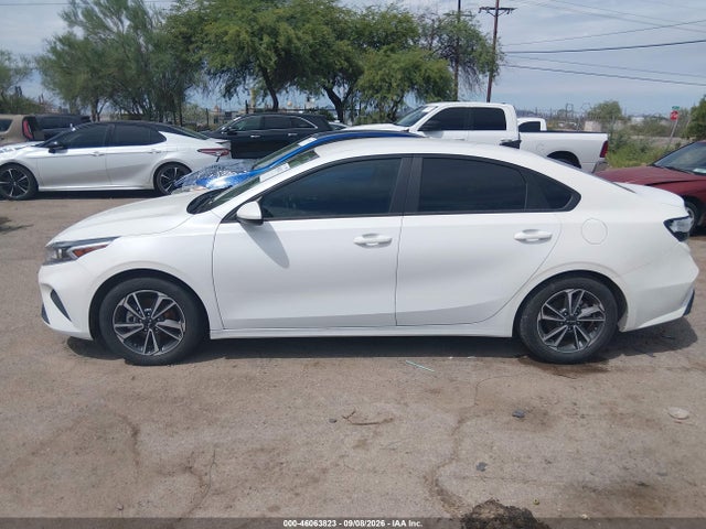 KIA Forte Lxs 2023 3KPF24AD1PE675161 Image 14