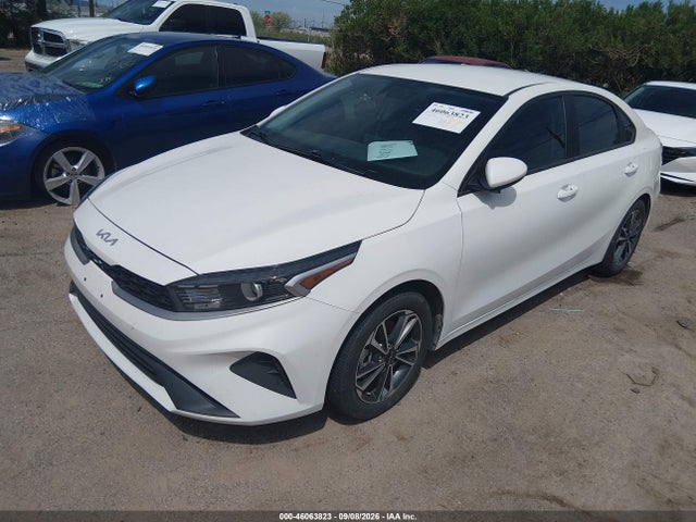 KIA Forte Lxs 2023 3KPF24AD1PE675161 Image 2