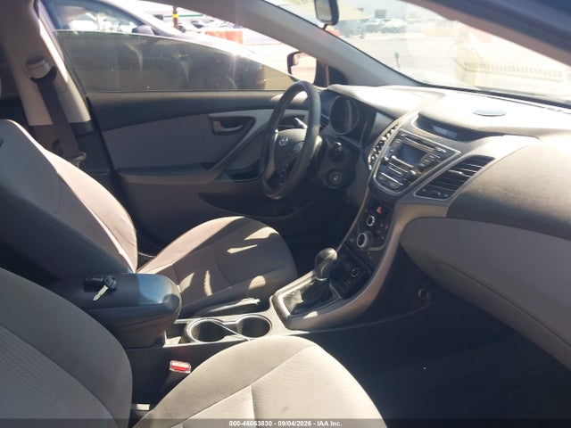 Hyundai ELANTRA SE 2015 5NPDH4AE8FH628945 Image 5