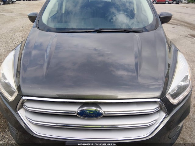 46063835 :رقم المزاد ، 1FMCU9GD3HUD77629 vin ، 2017 Ford Escape Se مزاد بيع