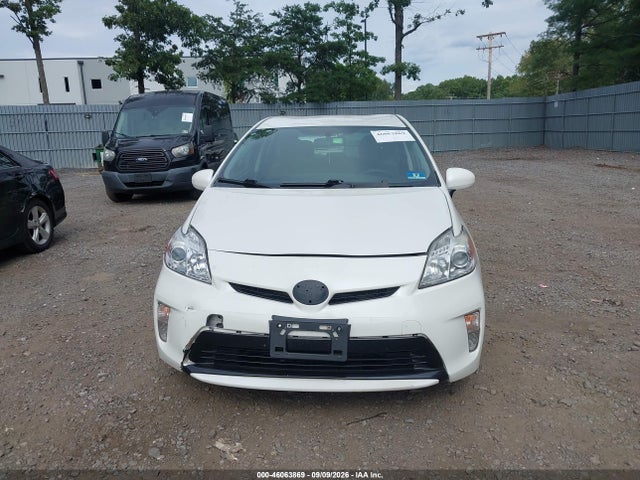 2014 Toyota Prius Three მანქანა იყიდება აუქციონზე, vin: JTDKN3DU1E0391658, აუქციონის ნომერი: 46063869